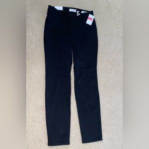 Jessica Simpson skinny Jean NWT